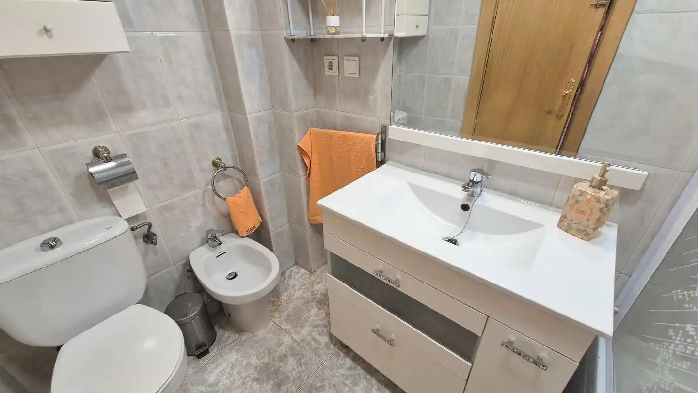 Flat for rent in Plaza Crevillente - Antiguos Juzgados - El Asilo