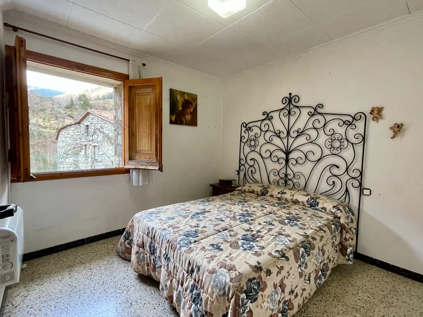 Habitación de Finca rústica en venta en Setcases con Calefacción, Amueblado y Horno