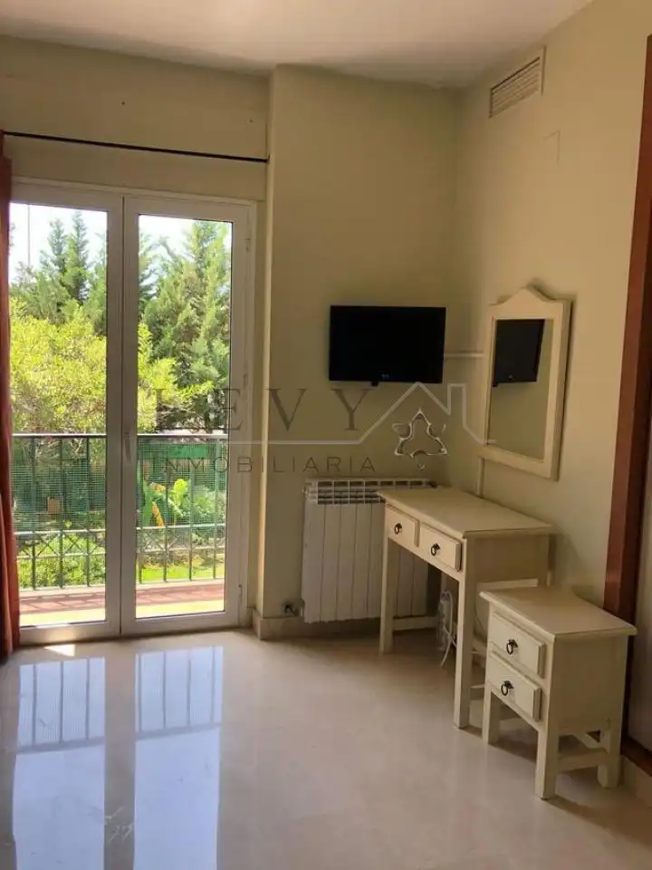 Pis amb piscina en venda a Nueva Andalucía, imagen 12