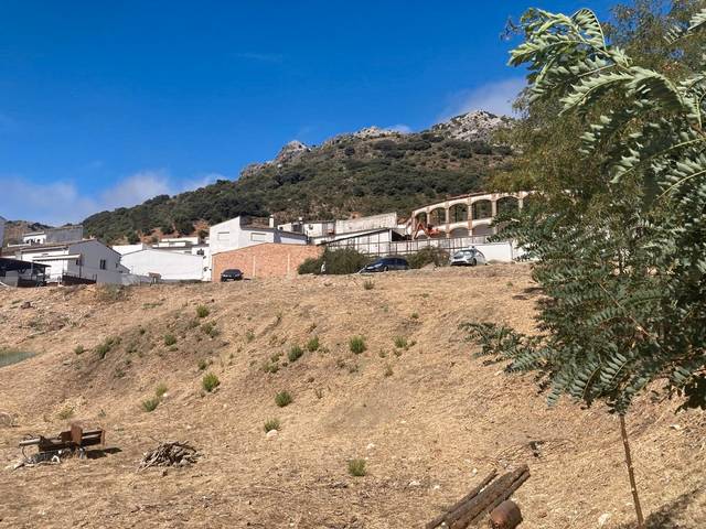 Terreno residencial en Venta en Avenida Acacias en Cortes de la Frontera