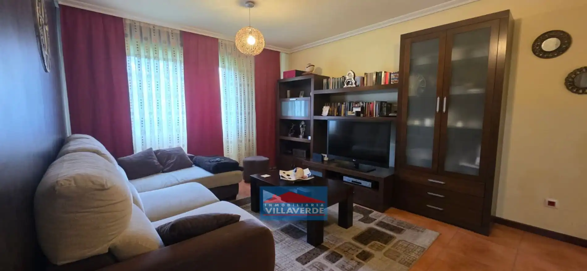 Sala de estar de Piso en venta en Cangas  con Calefacción, Trastero y Amueblado