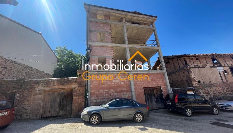 Foto 1 de Edificio en venta en Valgañón, La Rioja