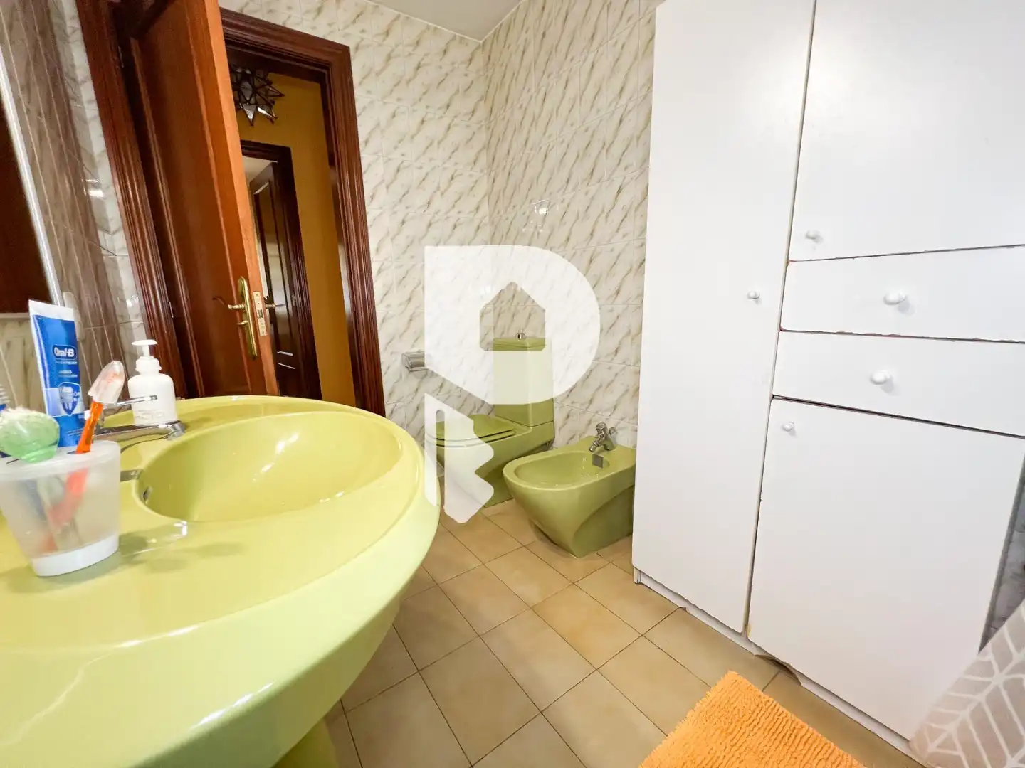 Bany de Casa o xalet en venda en Vallirana amb Calefacció, Jardí privat i Terrassa