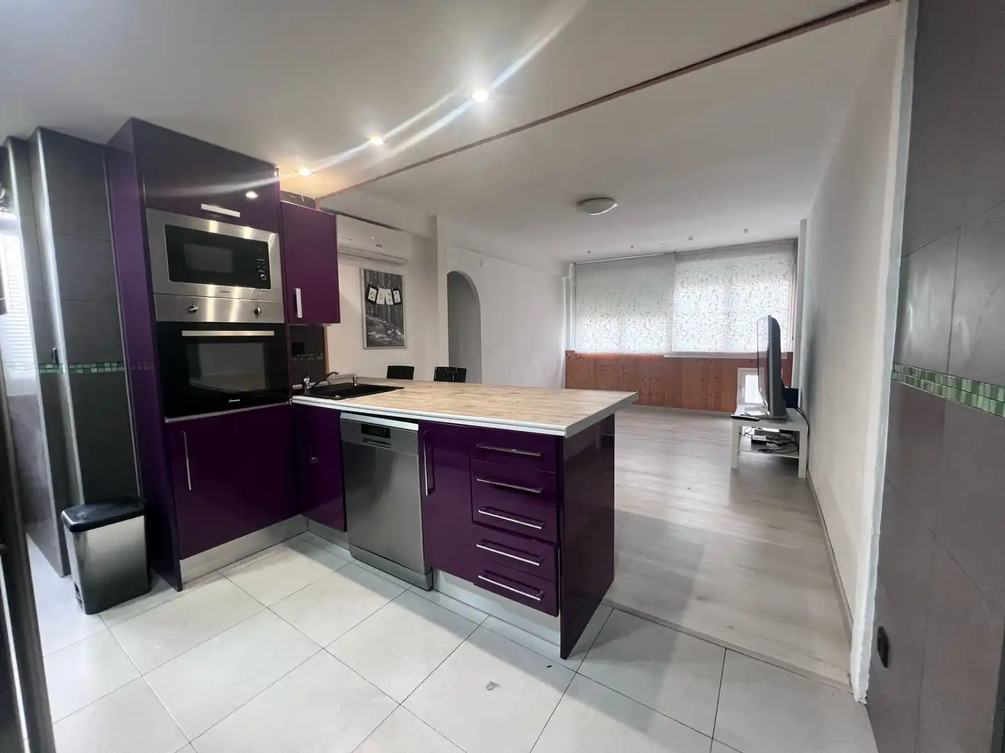 Kitchen of Flat for sale in Móstoles  with Air Conditioner, Heating and Parquet flooring
