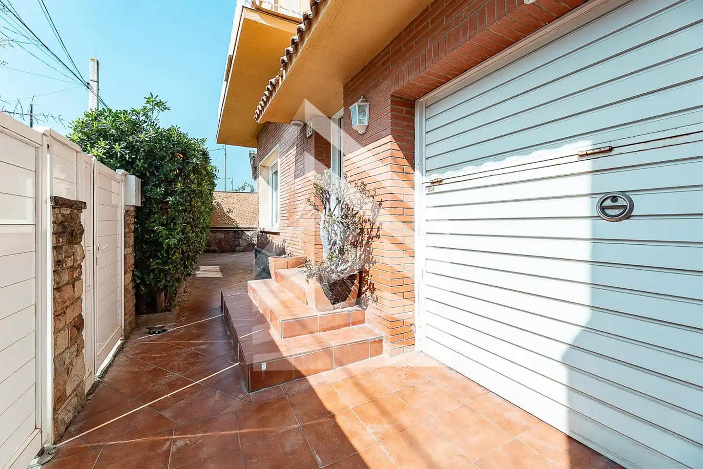 Exterior view of Houses for sale in Sant Quirze del Vallès  with Heating, Private garden and Terrace