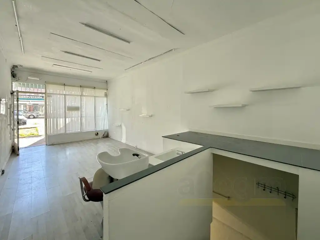 Local en venta en Ventas