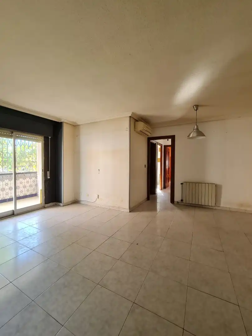Wohnung zum Verkauf in Fuenlabrada mit Klimaanlage und Heizung