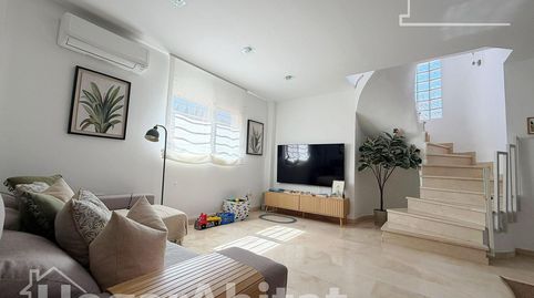 PRECIOSO CHALET! AMPLIO Y REFORMADO CON PISCINA PRIVADA, GARAJE Y PARCELA, imagen 4