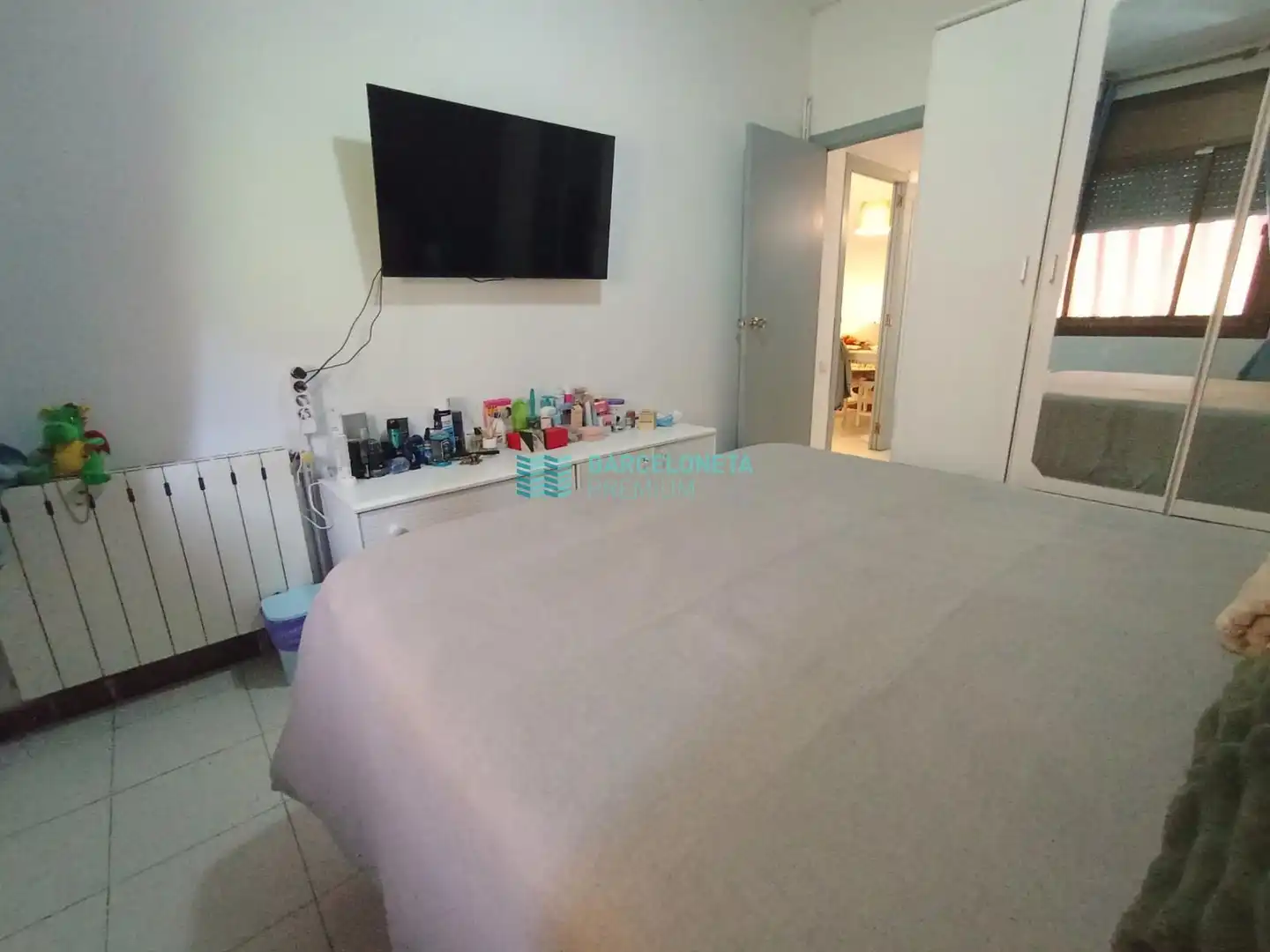 Habitación de Piso en venta en Barcelona con Calefacción, Terraza y Alarma