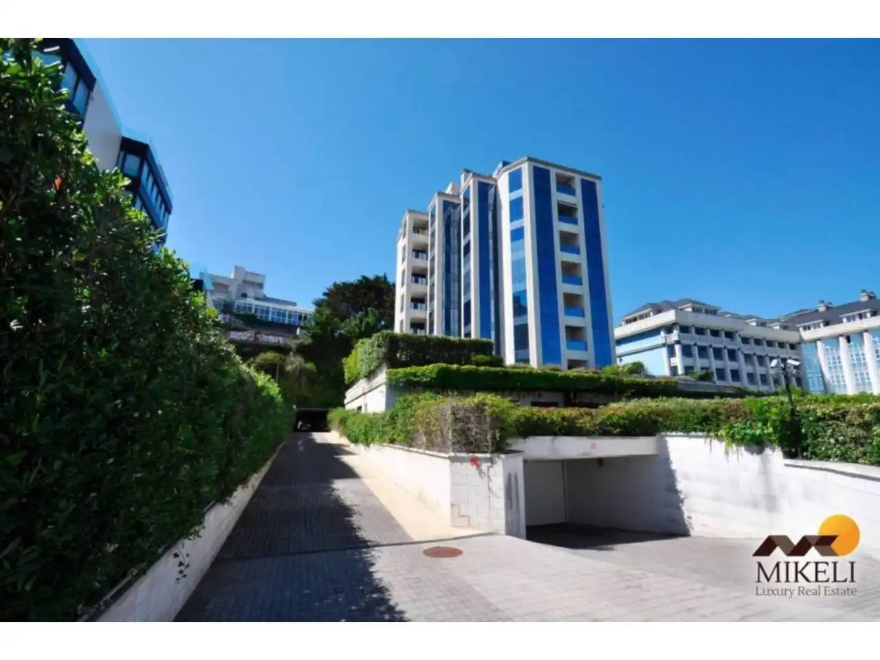 Vista exterior de Pis en venda en Santander amb Calefacció, Jardí privat i Terrassa