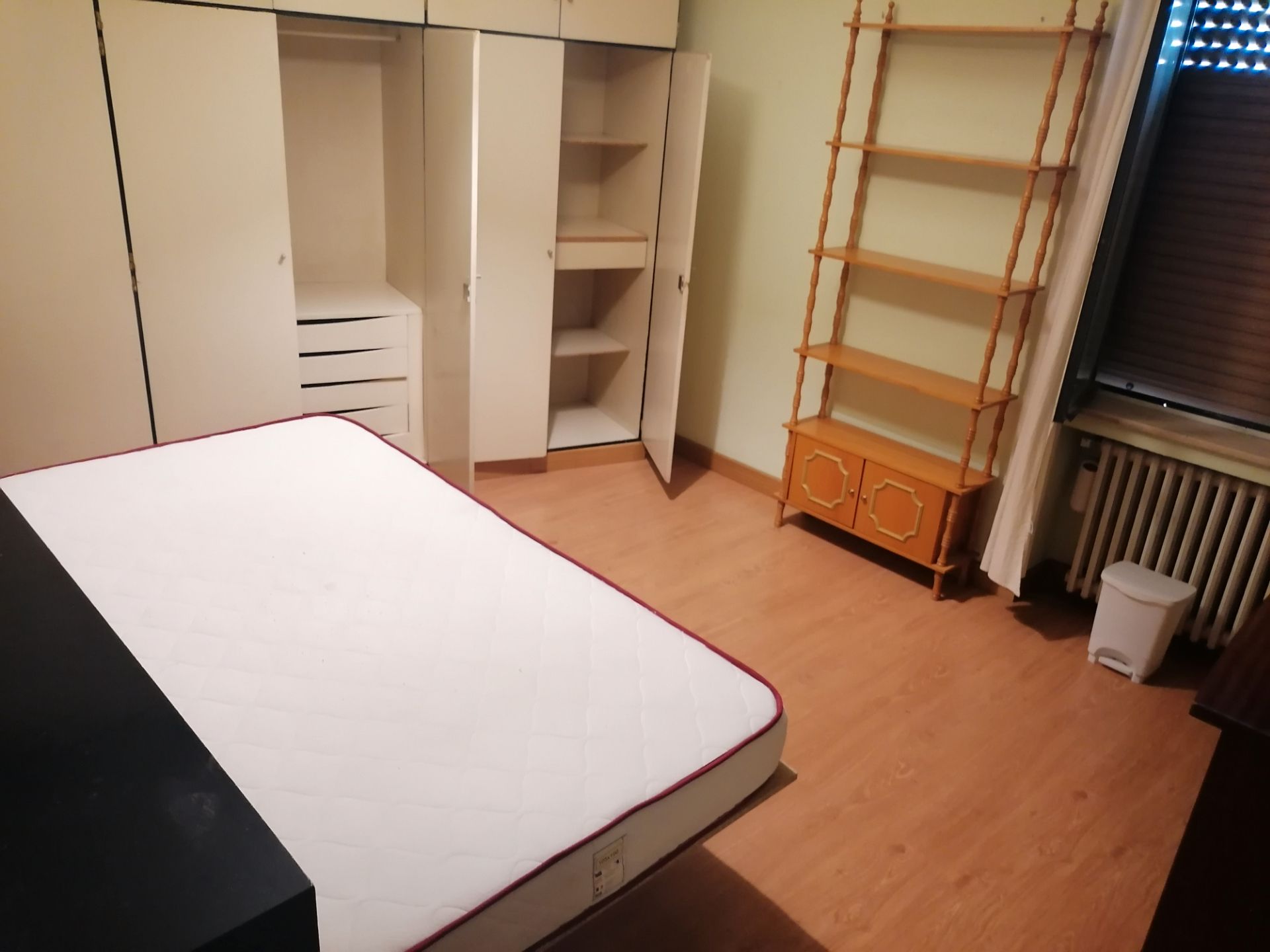 Dormitori de Pis per a compartir en Salamanca Capital amb Calefacció, Parquet i Terrassa