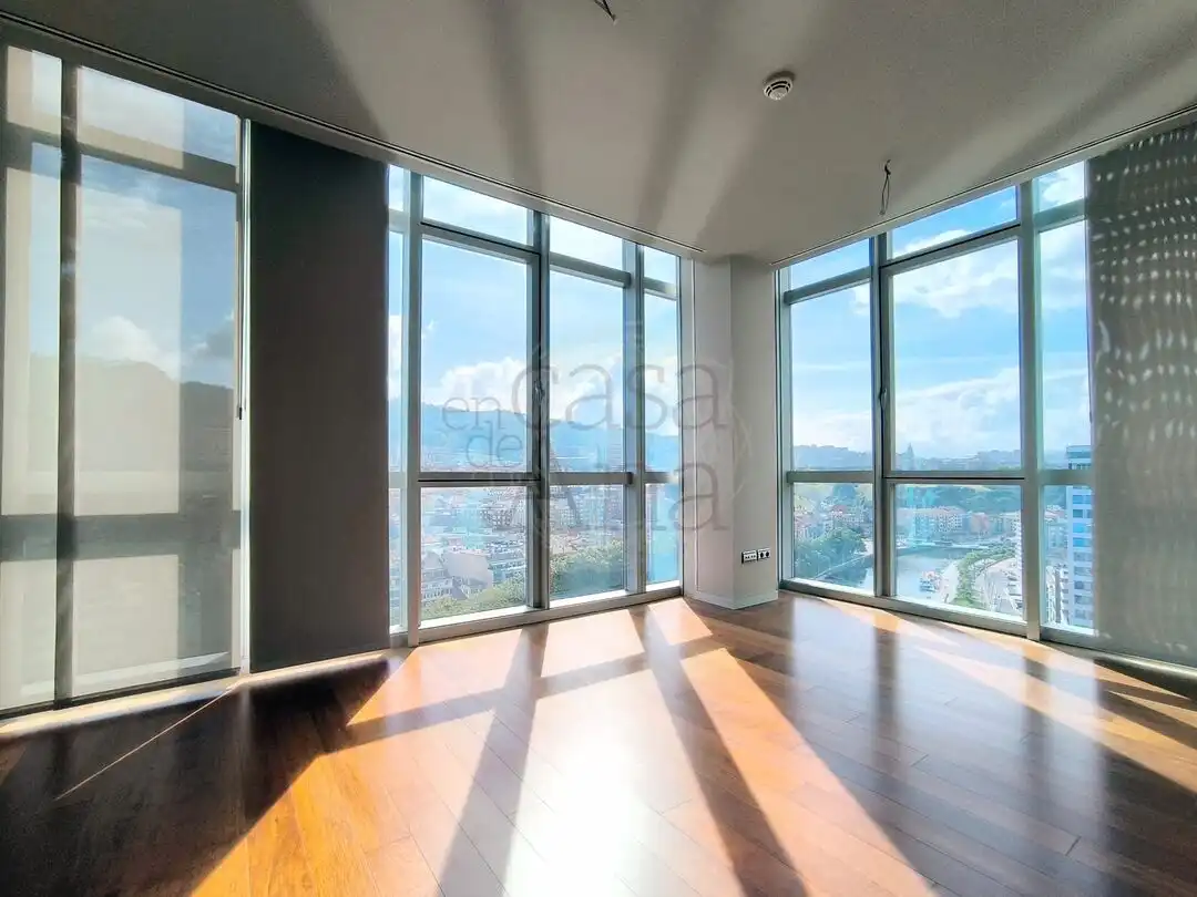 Sala de estar de Piso en venta en Bilbao  con Aire acondicionado, Calefacción y Trastero