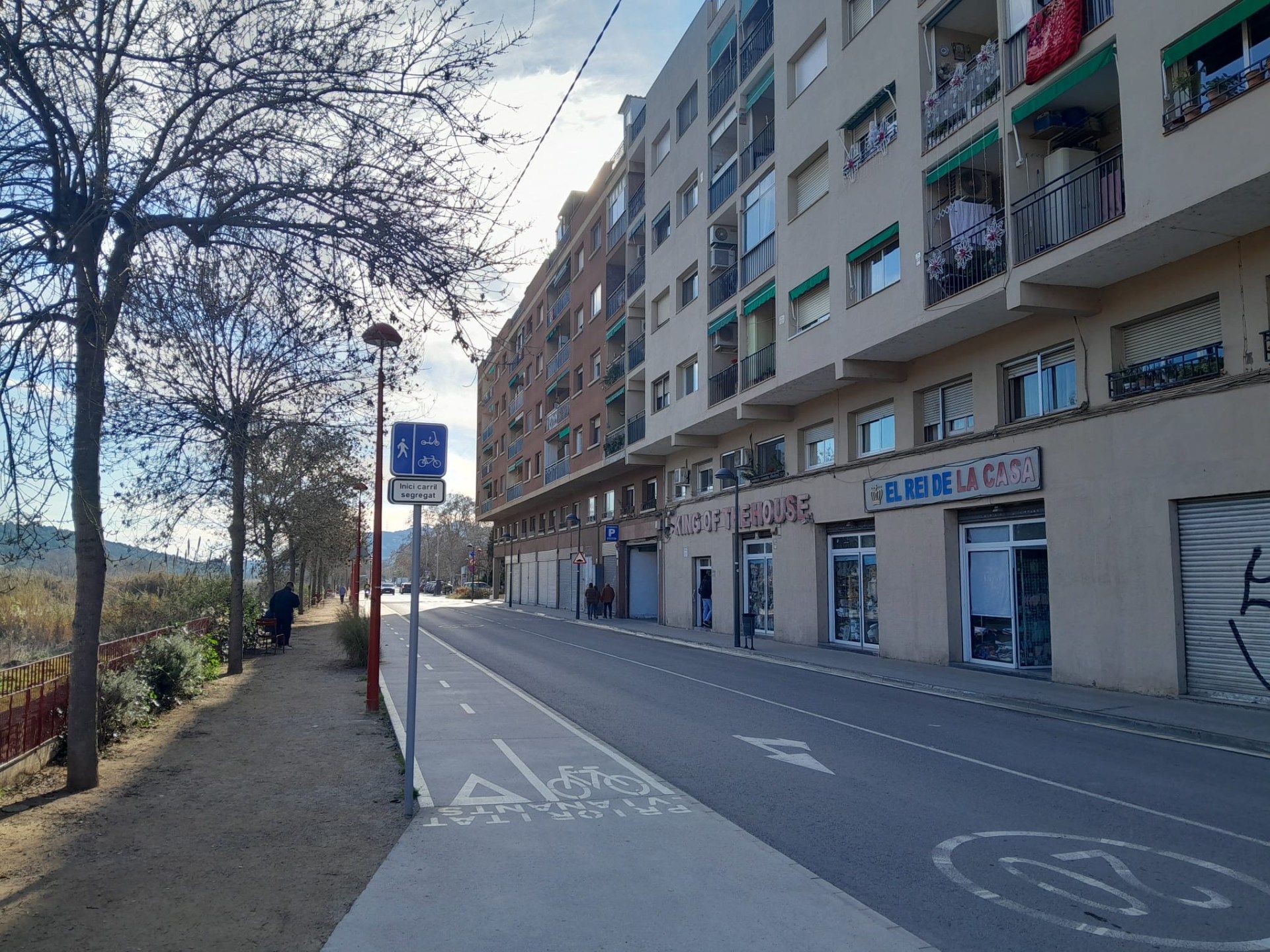 Vista exterior de Piso en venta en Montcada i Reixac con Aire acondicionado y Amueblado