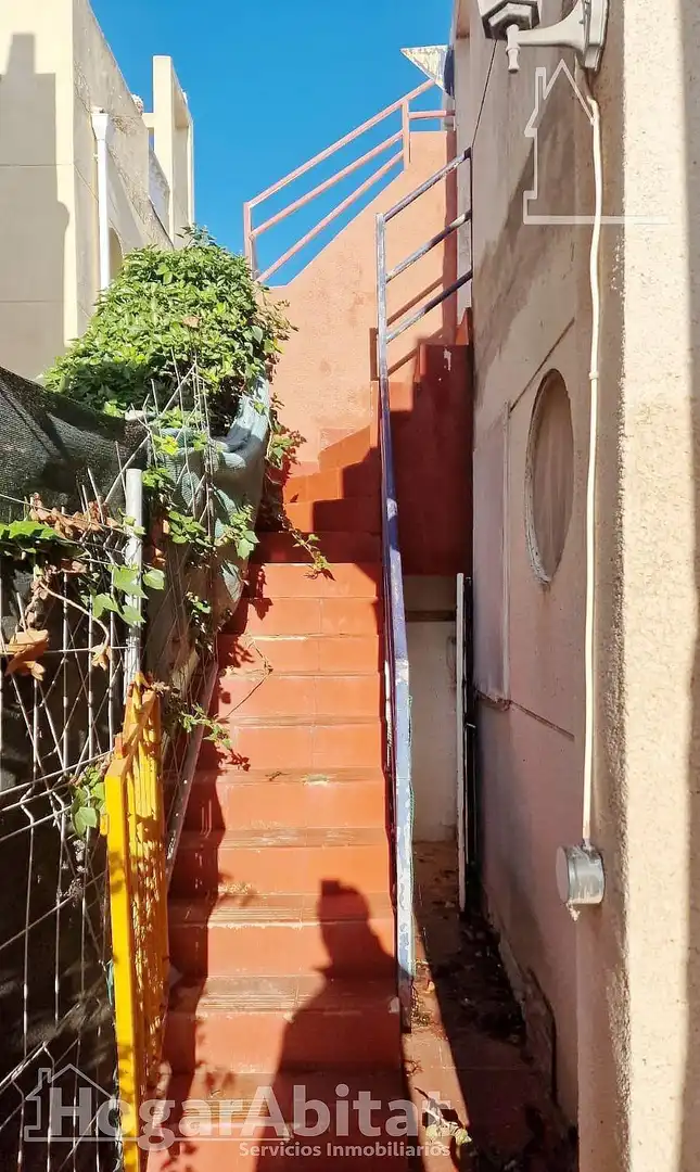 Piso en venta en Calle Águilas, Zona Carrefour - Urbanizaciones