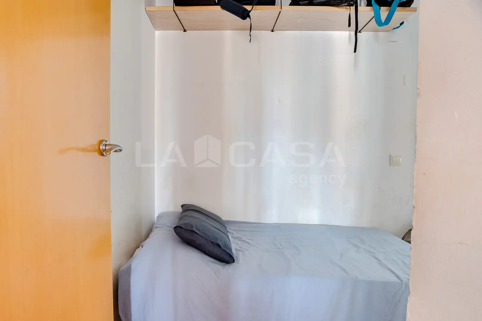 Habitación de Piso en venta en Sant Adrià de Besòs con Balcón