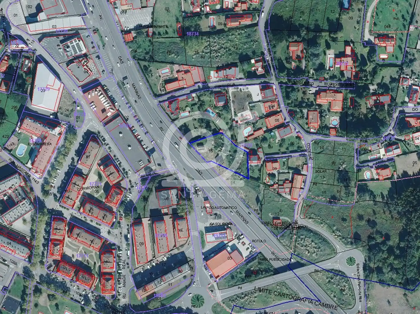 Residential land for sale in Avenida das Mariñas
