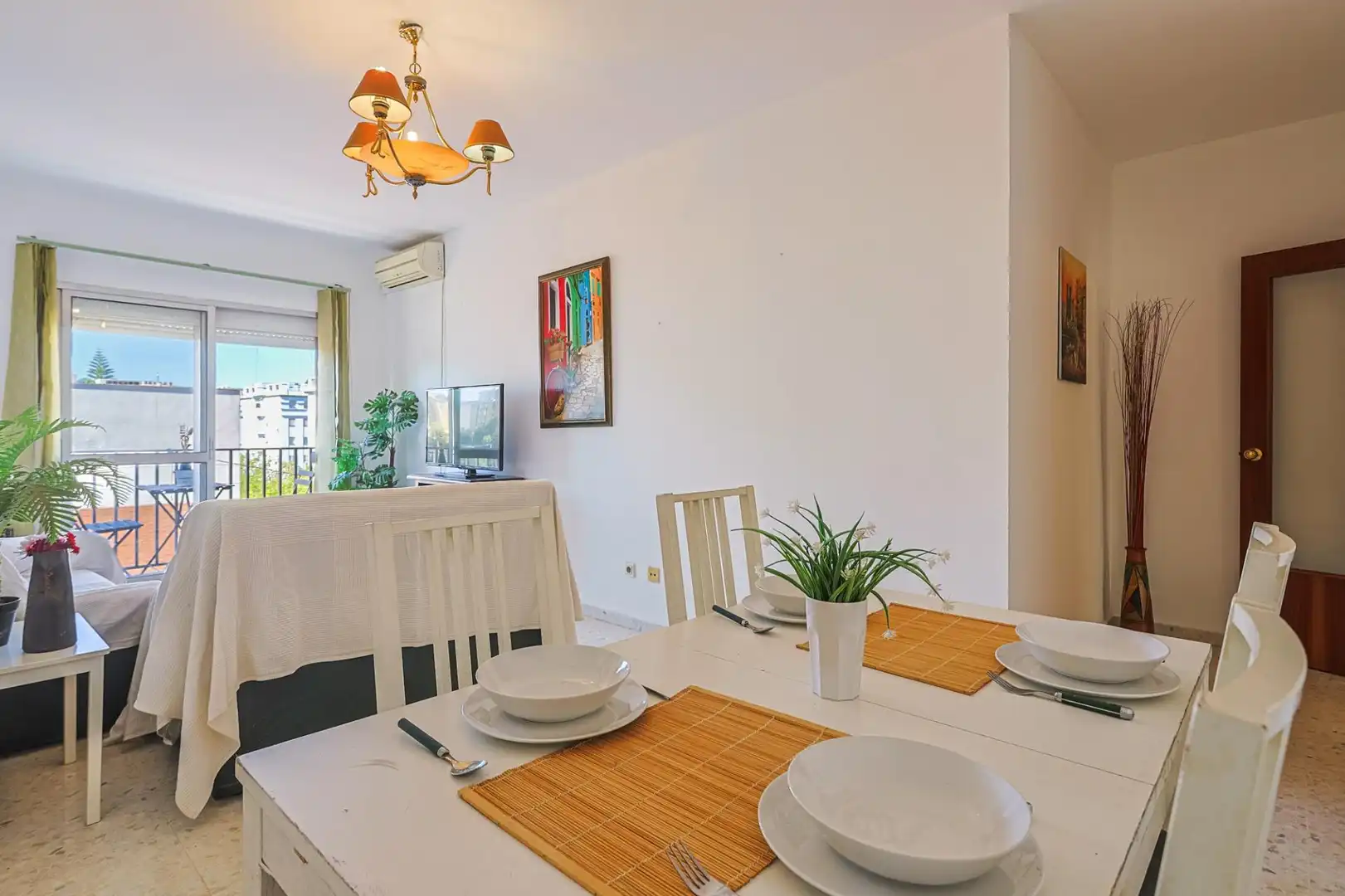 Dining room of Flat for sale in Sevilla  with Air Conditioner and Furnished