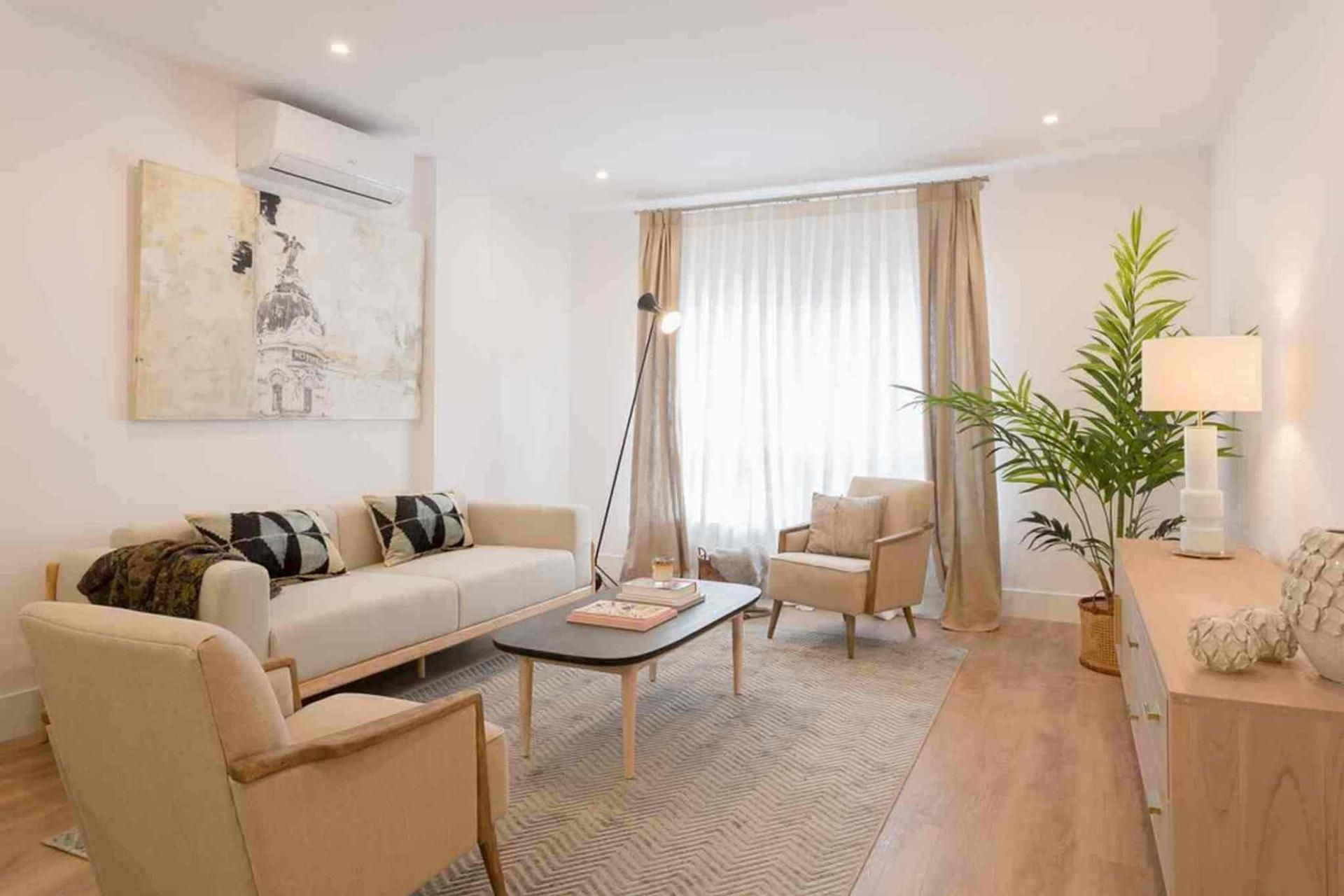 Sala d'estar de Apartament de lloguer en Erandio amb Aire condicionat i Balcó