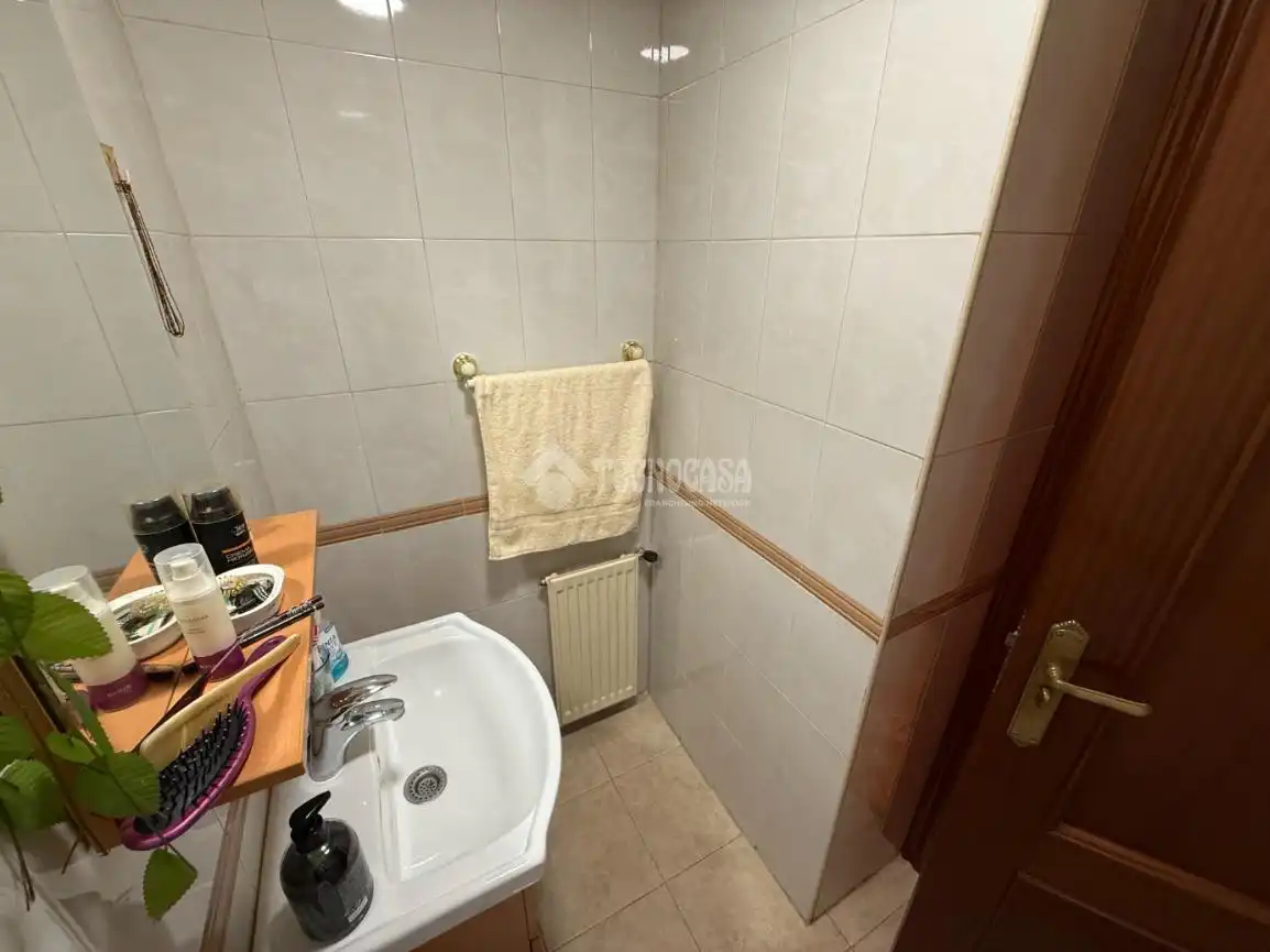 Badezimmer von Wohnung zum Verkauf in Guadalajara mit Heizung