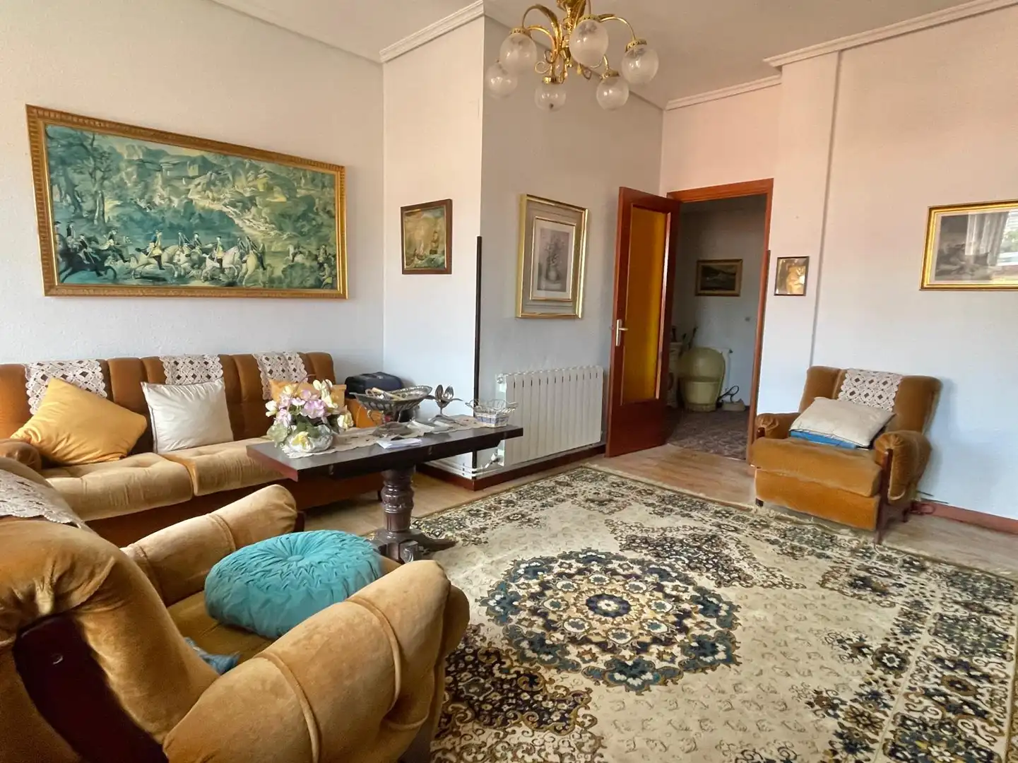 Sala d'estar de Pis en venda en Bilbao  amb Calefacció i Balcó