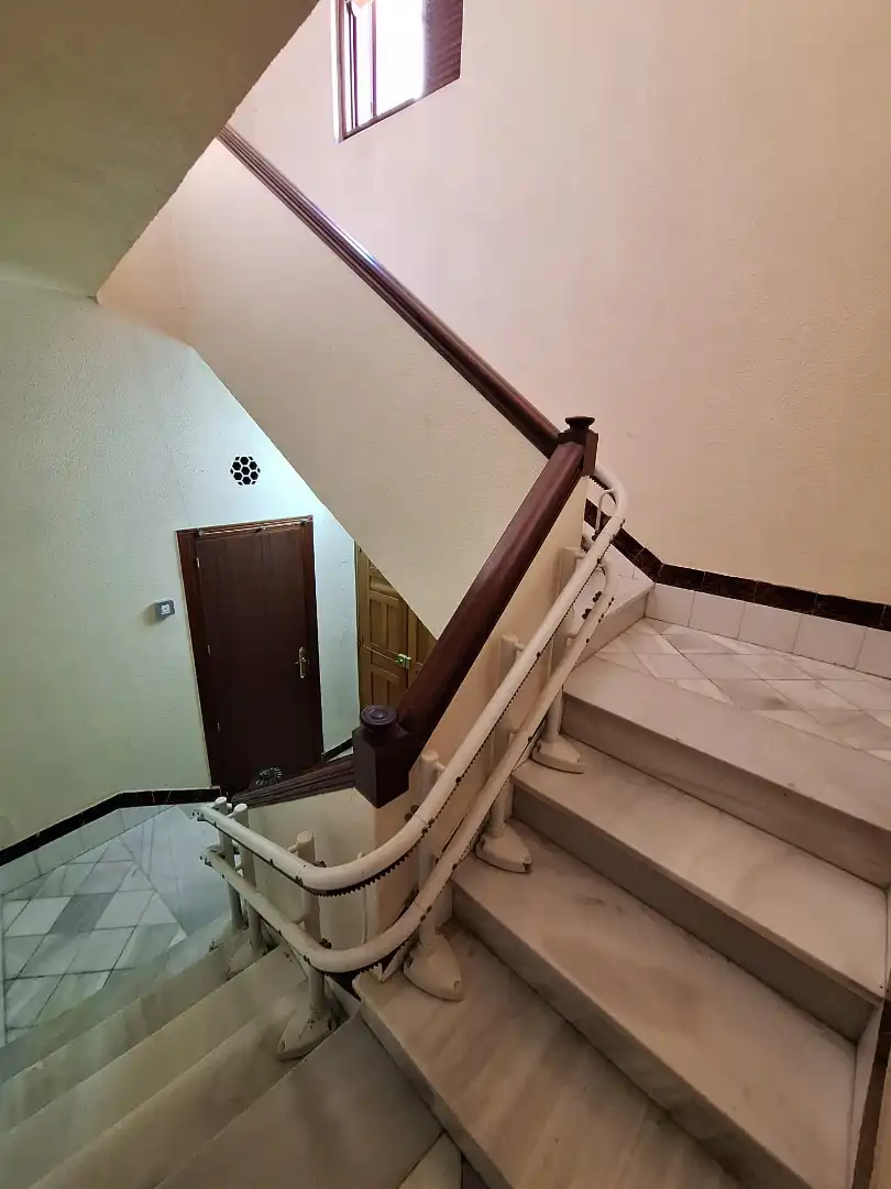 Gebäude zum Verkauf in La Línea de la Concepción mit Alarm