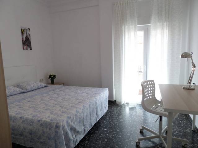 Piso en Alquiler en Calle Artes y Oficios en Albors