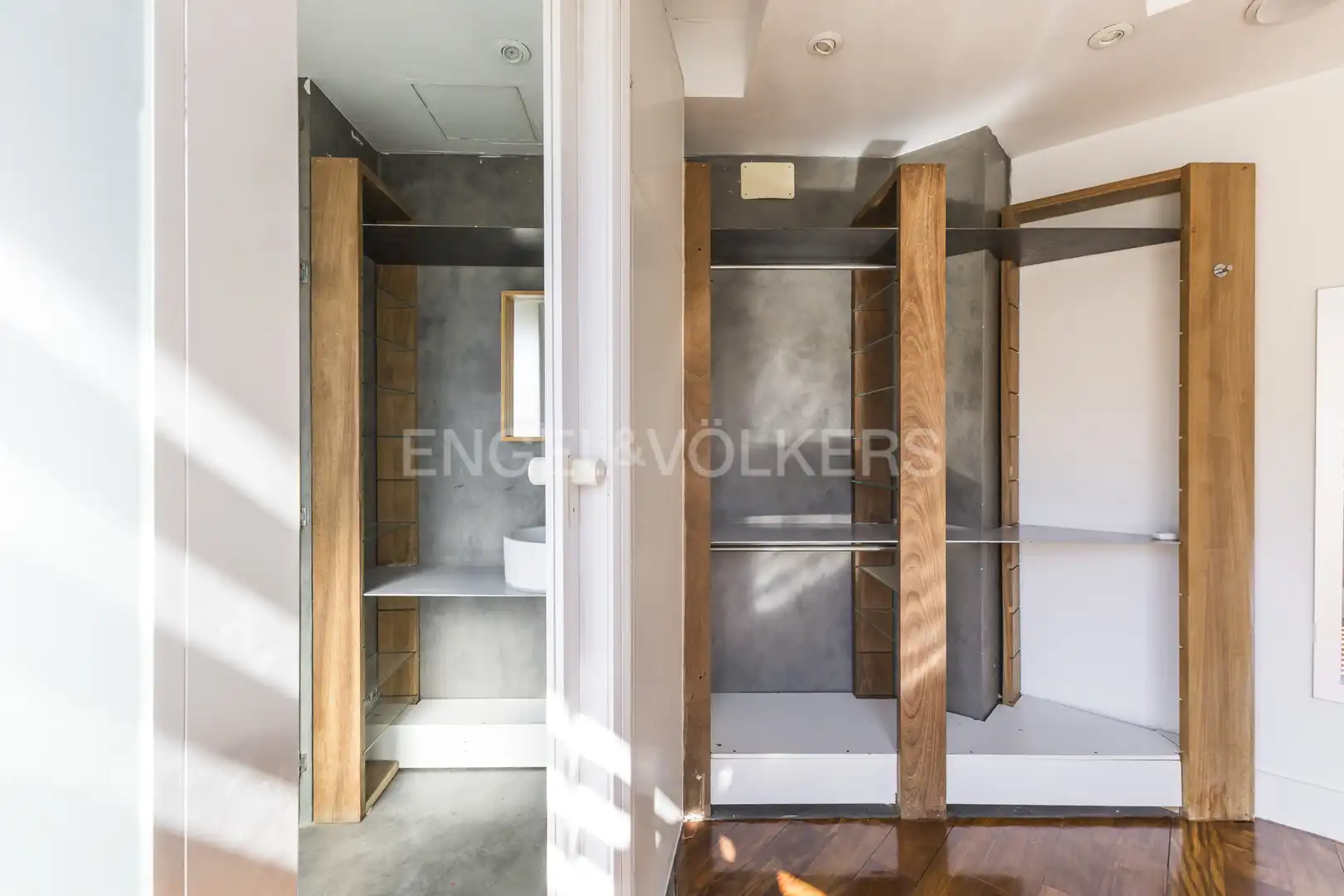 Dormitori de Dúplex en venda en Madrid amb Calefacció i Parquet