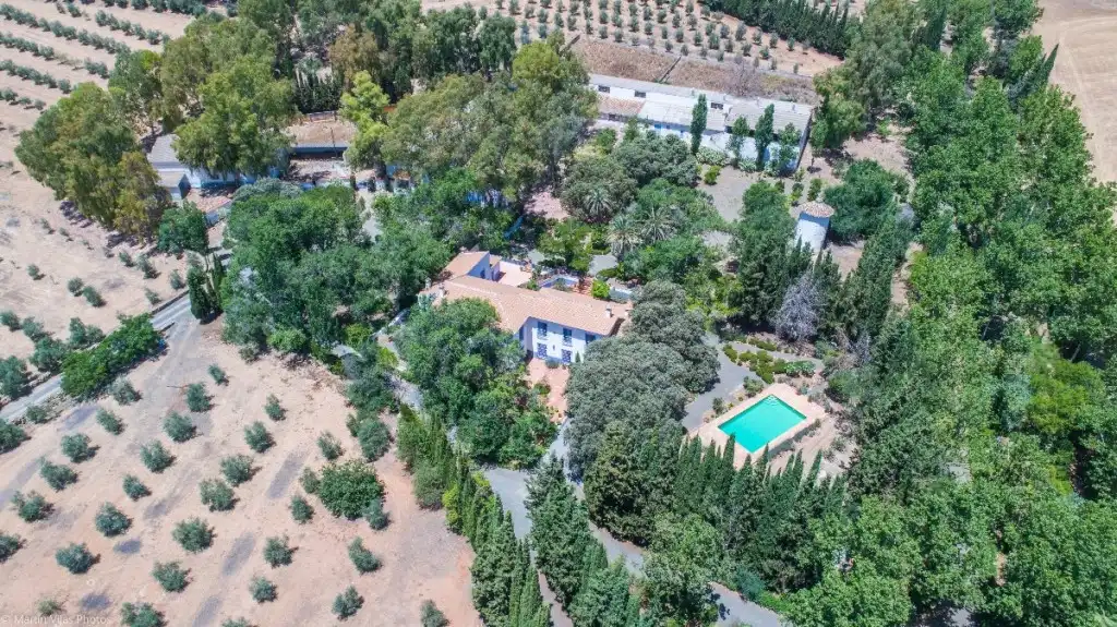Casa rústica amb terrassa en venda a Archidona, imagen 2