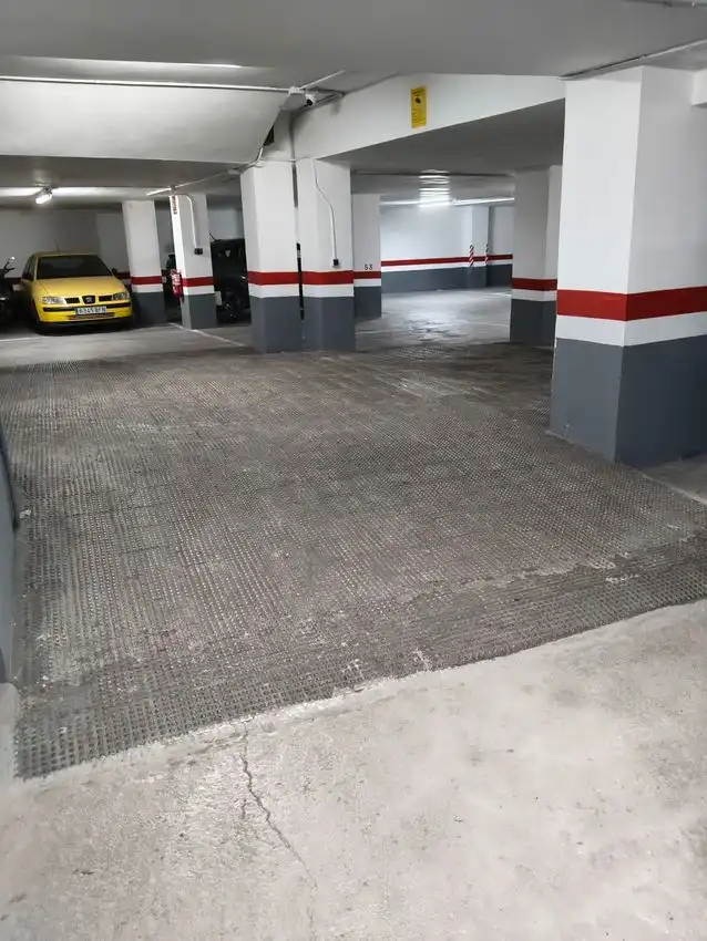 Aparcament de Garatge de lloguer en Valencia
