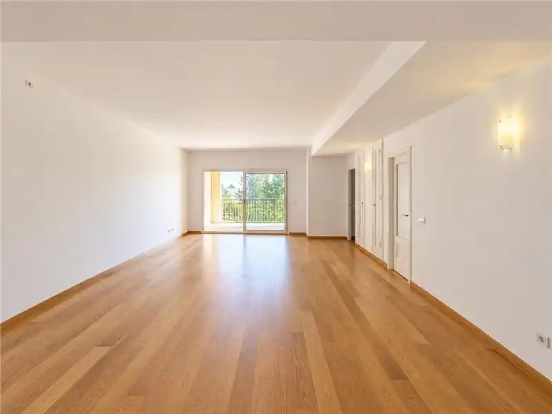 Sala de estar de Piso de alquiler en  Palma de Mallorca con Aire acondicionado, Terraza y Piscina comunitaria