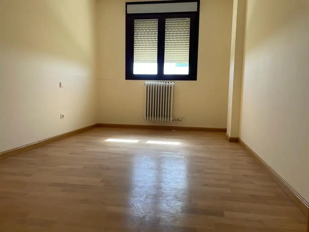 Bedroom of Flat for sale in Cortes de Pallás  with Parquet flooring, Terrace and Storage room