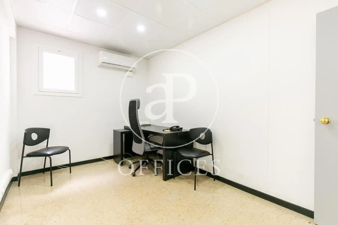 Büro zum Verkauf in Barcelona mit Klimaanlage und Heizung