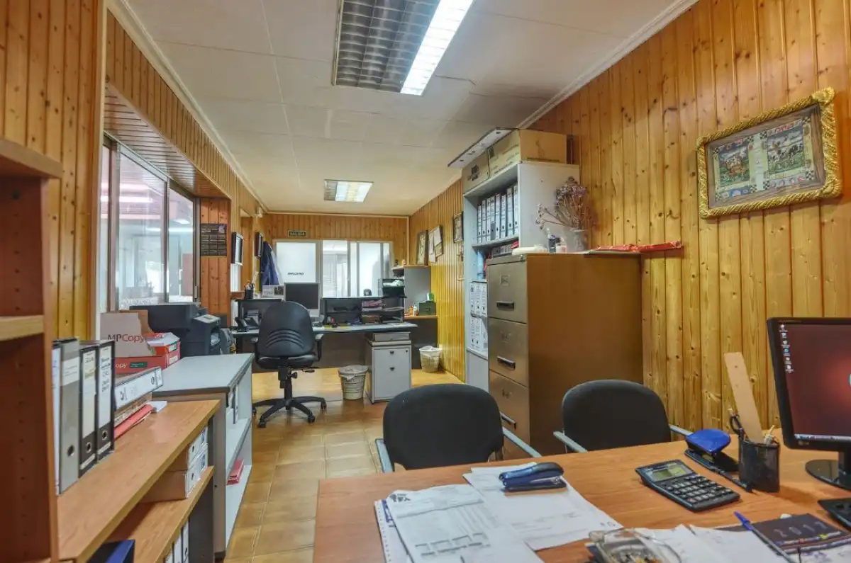 Nave industrial en venta en Cambre 