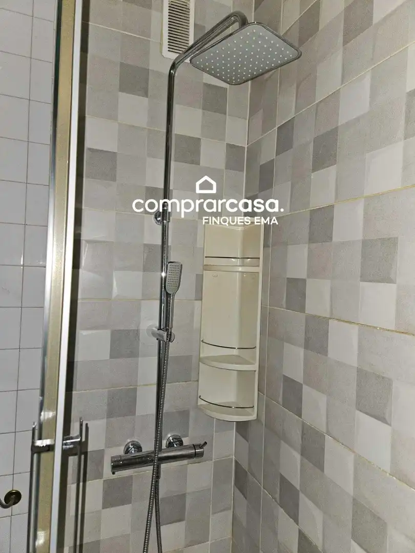 Baño de Dúplex en venta en Mollet del Vallès con Balcón