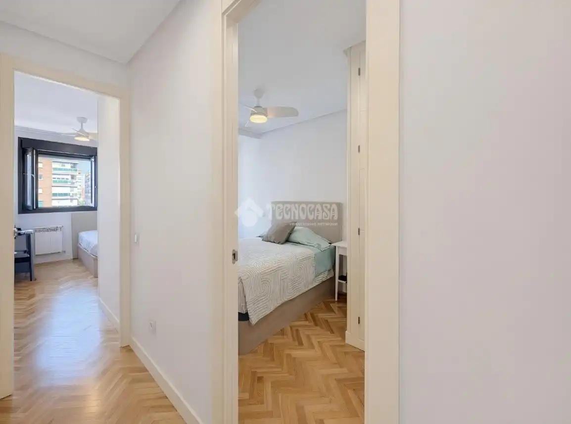 Habitación de Piso en venta en Madrid con Calefacción y Piscina comunitaria