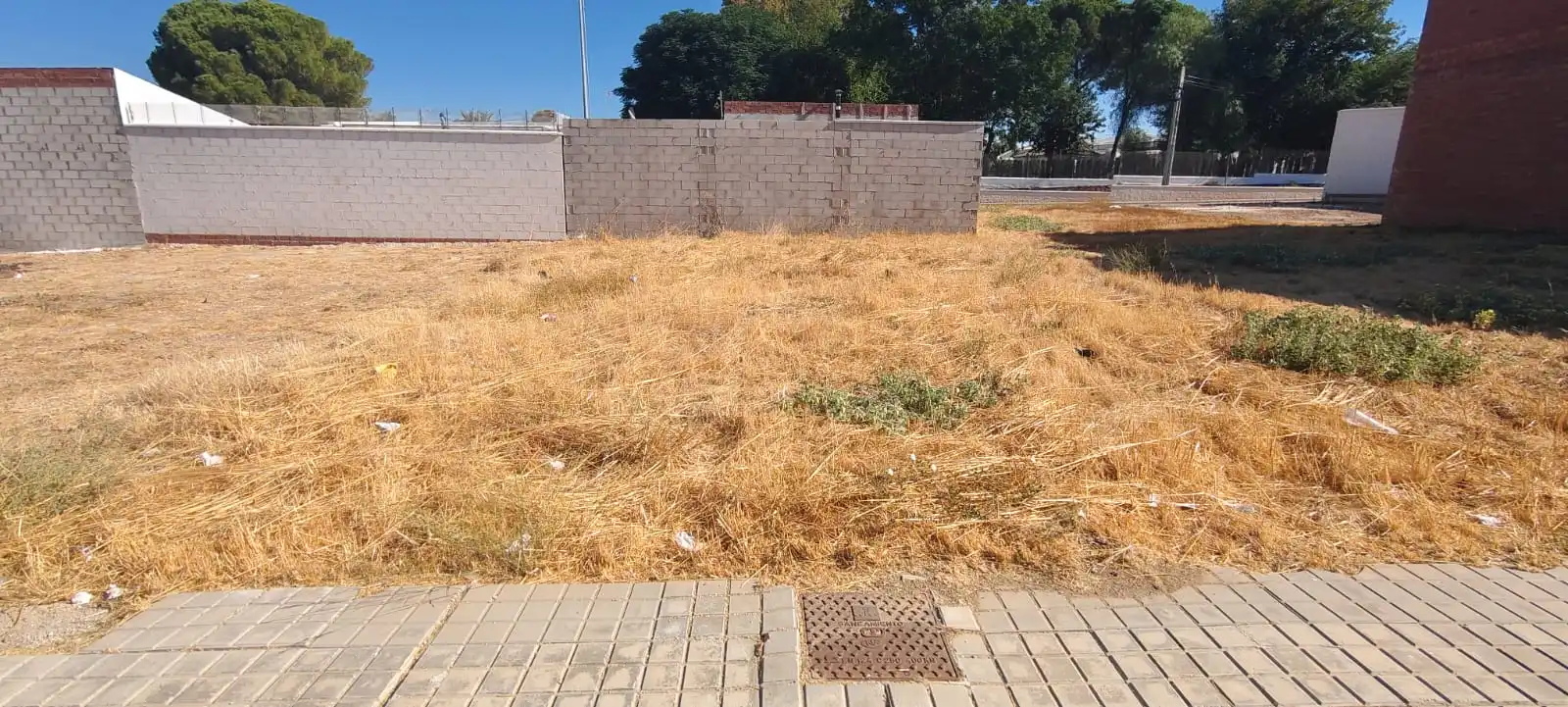 Terreny residencial en venda a María Zambrano