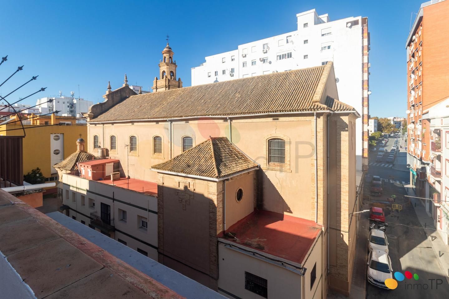 Exterior view of Attic for sale in  Huelva Capital  with Air Conditioner, Terrace and Storage room