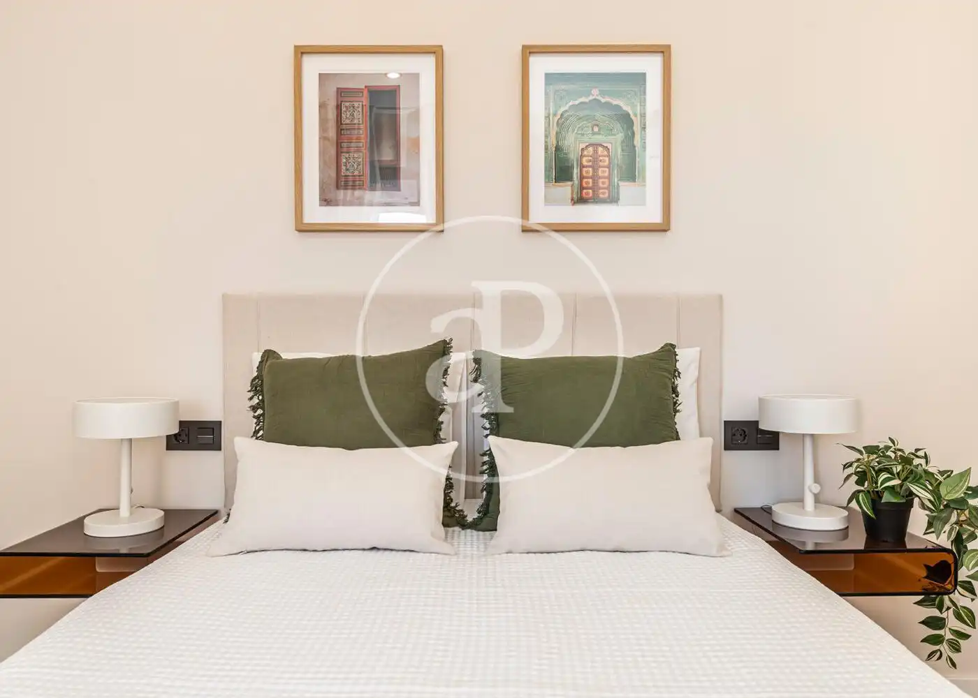 Habitación de Piso en venta en Madrid con Terraza