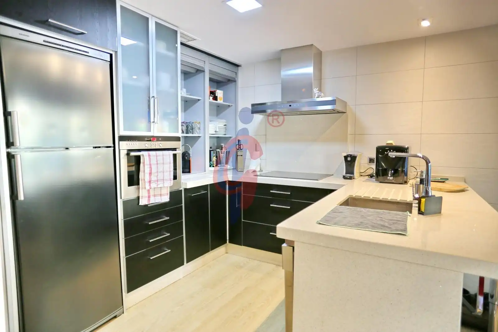 Cocina de Casa o chalet en venta en Guardamar del Segura con Aire acondicionado, Jardín privado y Terraza
