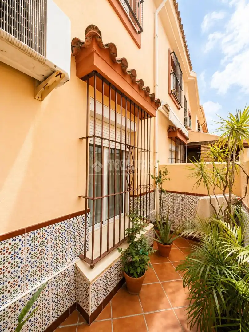 Exterior view of Detached homes for sale in Jerez de la Frontera  with Air Conditioner, Heating and Private garden