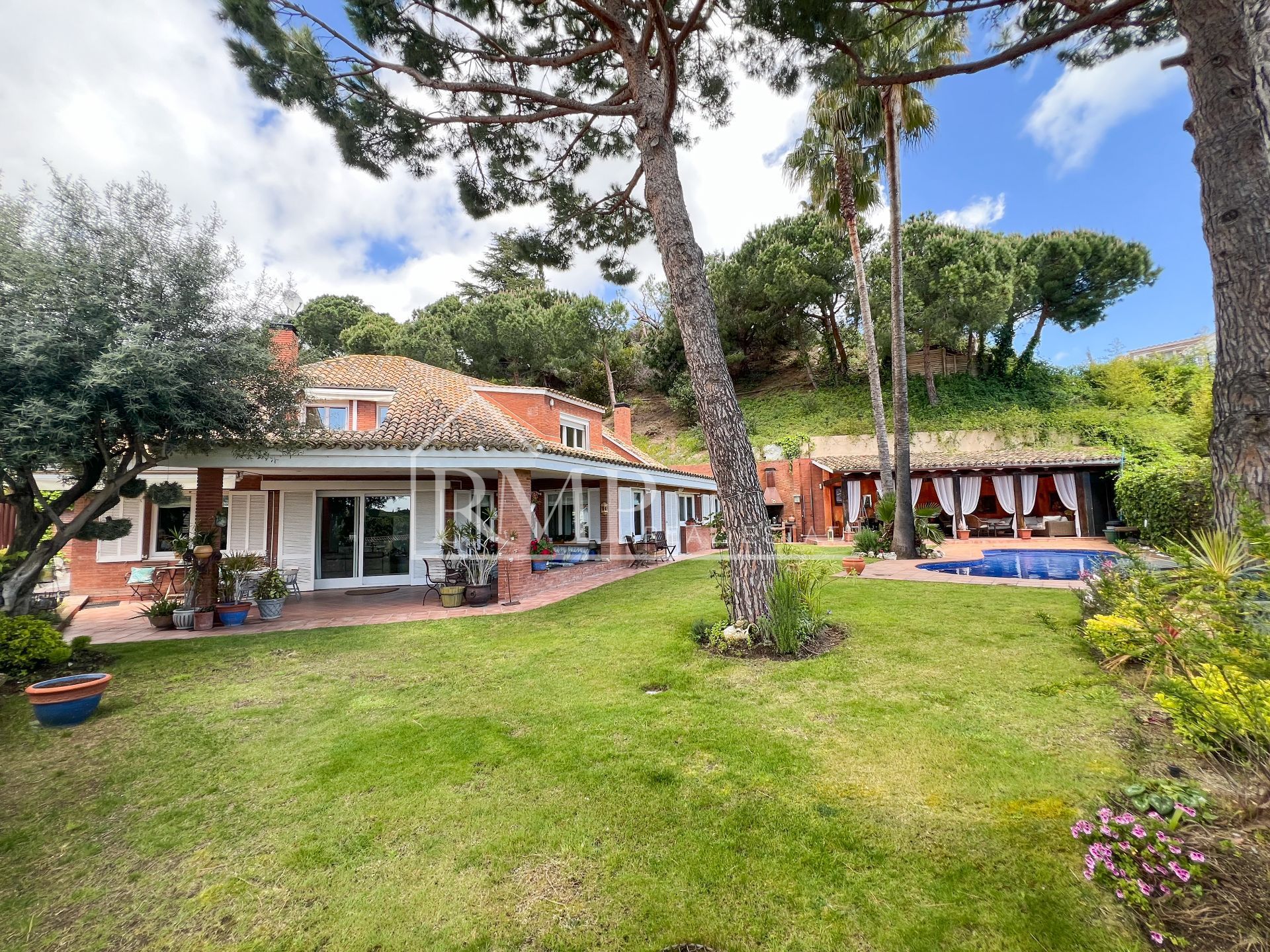 Jardí de Casa o xalet en venda en Sant Vicenç de Montalt amb Aire condicionat, Calefacció i Jardí privat