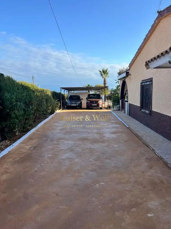 Vista exterior de Finca rústica en venda en Albatera amb Aire condicionat, Jardí privat i Piscina