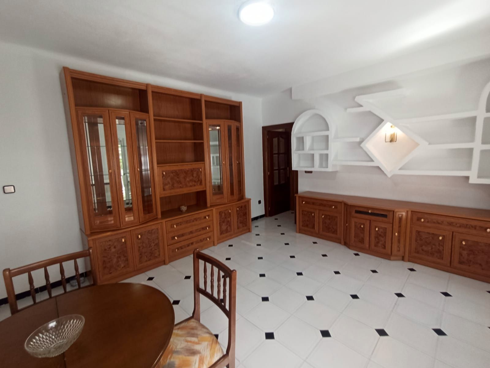 Sala d'estar de Pis de lloguer en  Madrid Capital amb Calefacció, Terrassa i Moblat