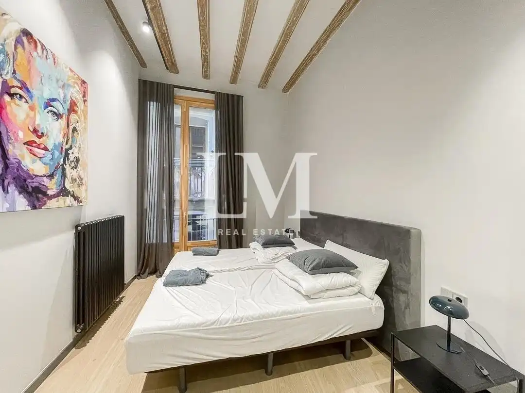 Dormitori de Apartament de lloguer en Barcelona amb Aire condicionat, Calefacció i Moblat