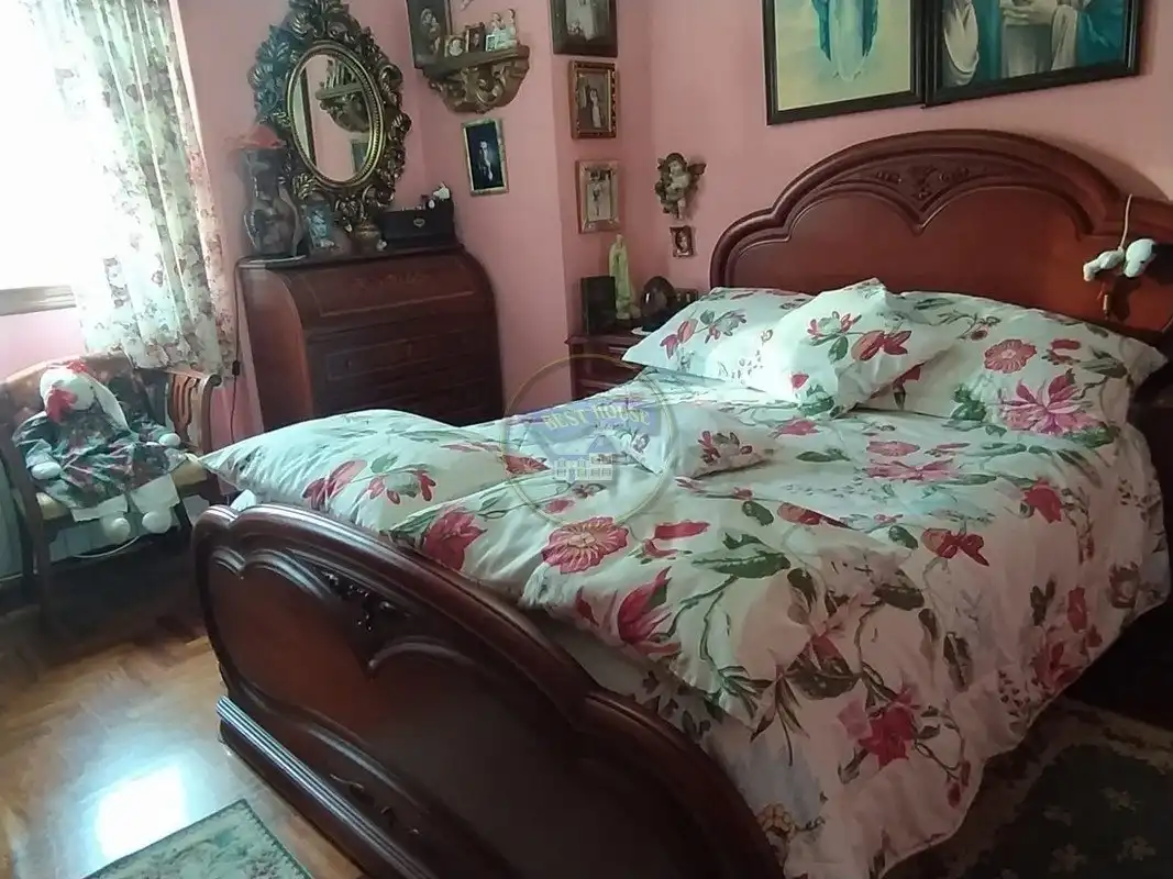Habitación de Piso en venta en Vigo  con Calefacción, Terraza y Trastero