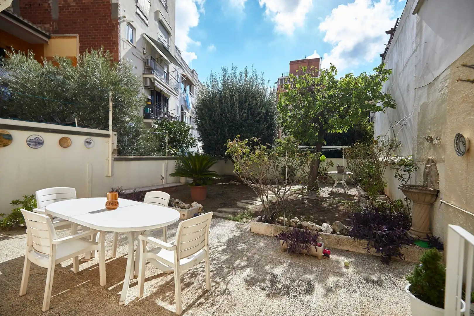 Adossat amb terrassa en venda a Carrer de la Torre Vélez