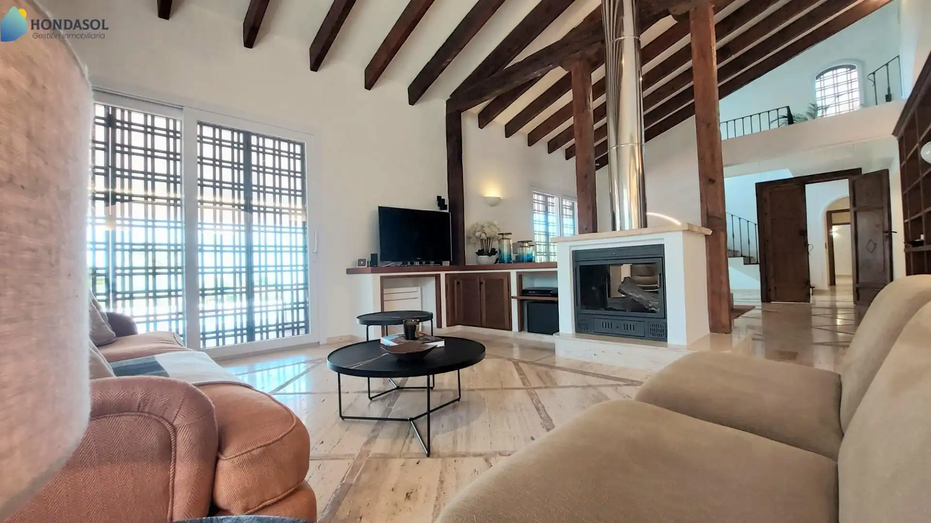 Sala d'estar de Casa o xalet en venda en Cartagena amb Aire condicionat, Jardí privat i Terrassa