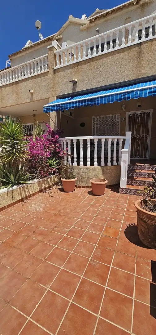Terraza de Dúplex en venta en Orihuela con Terraza, Piscina y Amueblado