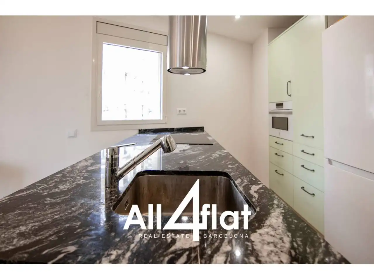 Kitchen of Flat for sale in  Barcelona Capital  with Air Conditioner, Parquet flooring and Terrace