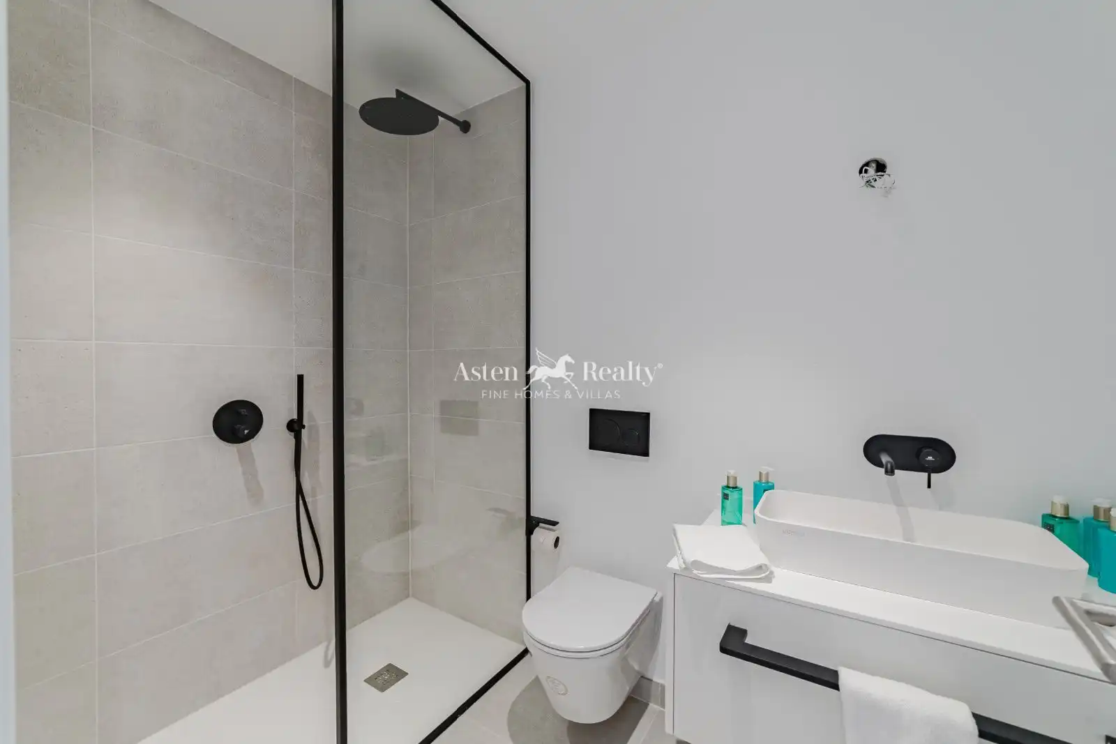 Baño de Casa o chalet en venta en Adeje con Aire acondicionado, Calefacción y Jardín privado